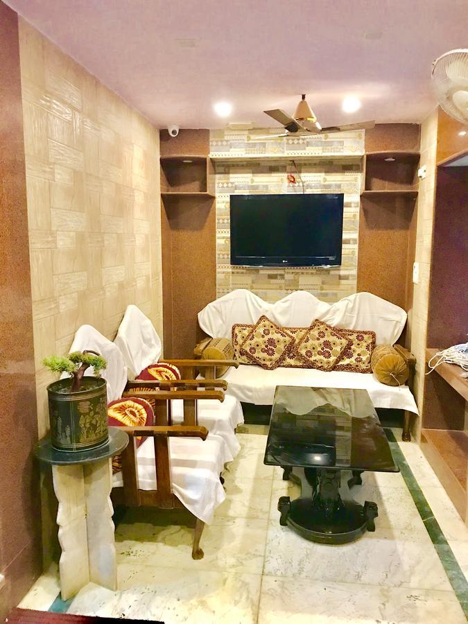 Golden Lodge Varanasi Exterior foto